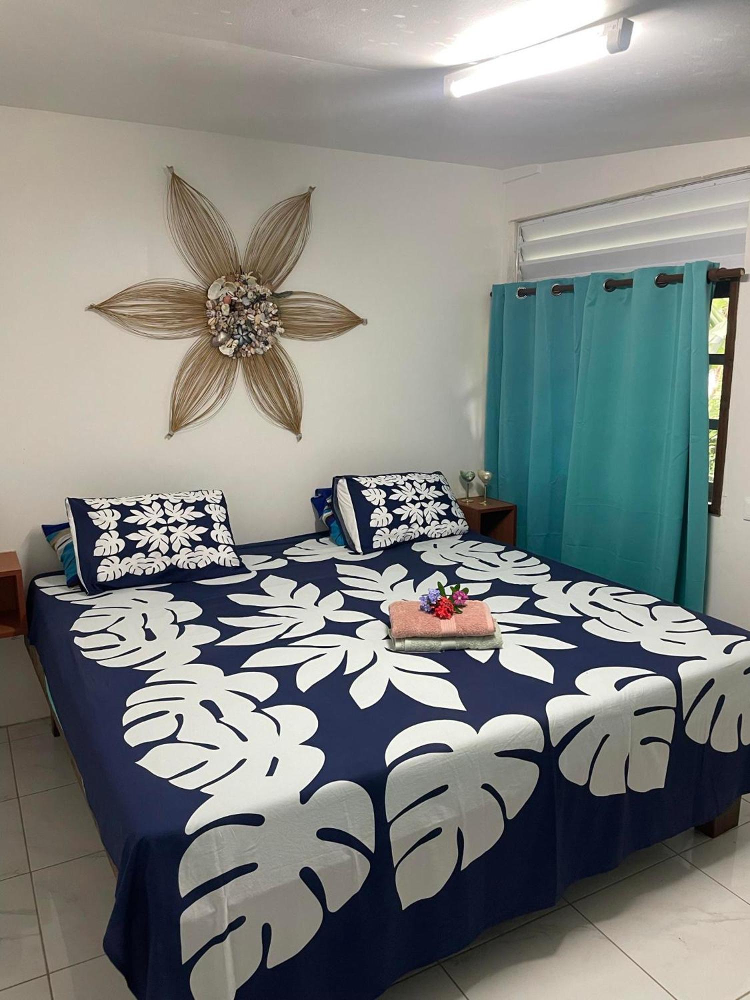 Fare Mihimana Hotel Vai'are Buitenkant foto